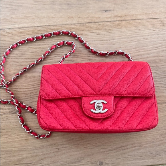 CHANEL Handbags - Chanel Red Chevron Crossbody Bag